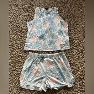 Like New Tahari Sleep Set